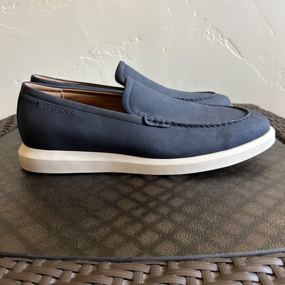 Guess Slip On Slip Resistant Loafer Shoes Size 10.5 main image 4